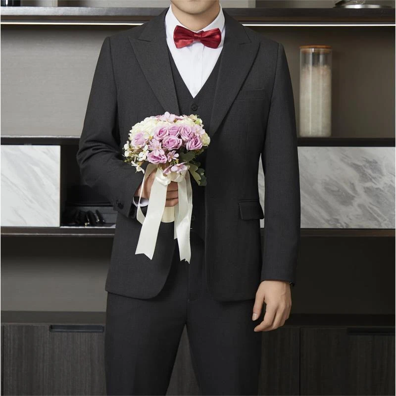 婚礼男士西服套装修身结婚商务休闲上班戗驳领帅气三件套