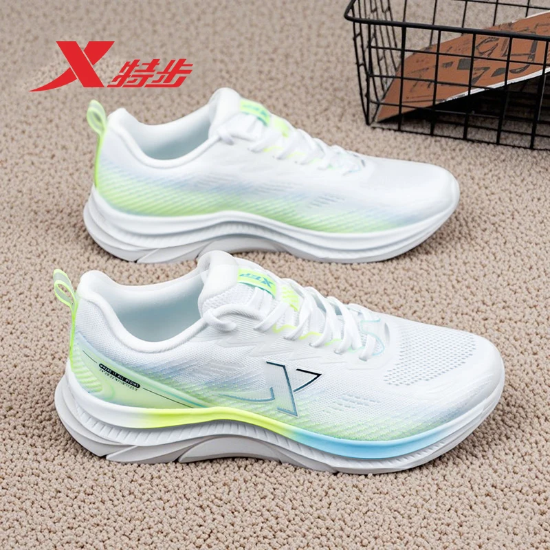 特步官方正品运动鞋2025新款夏季透气运动鞋子男款软底休闲跑步鞋