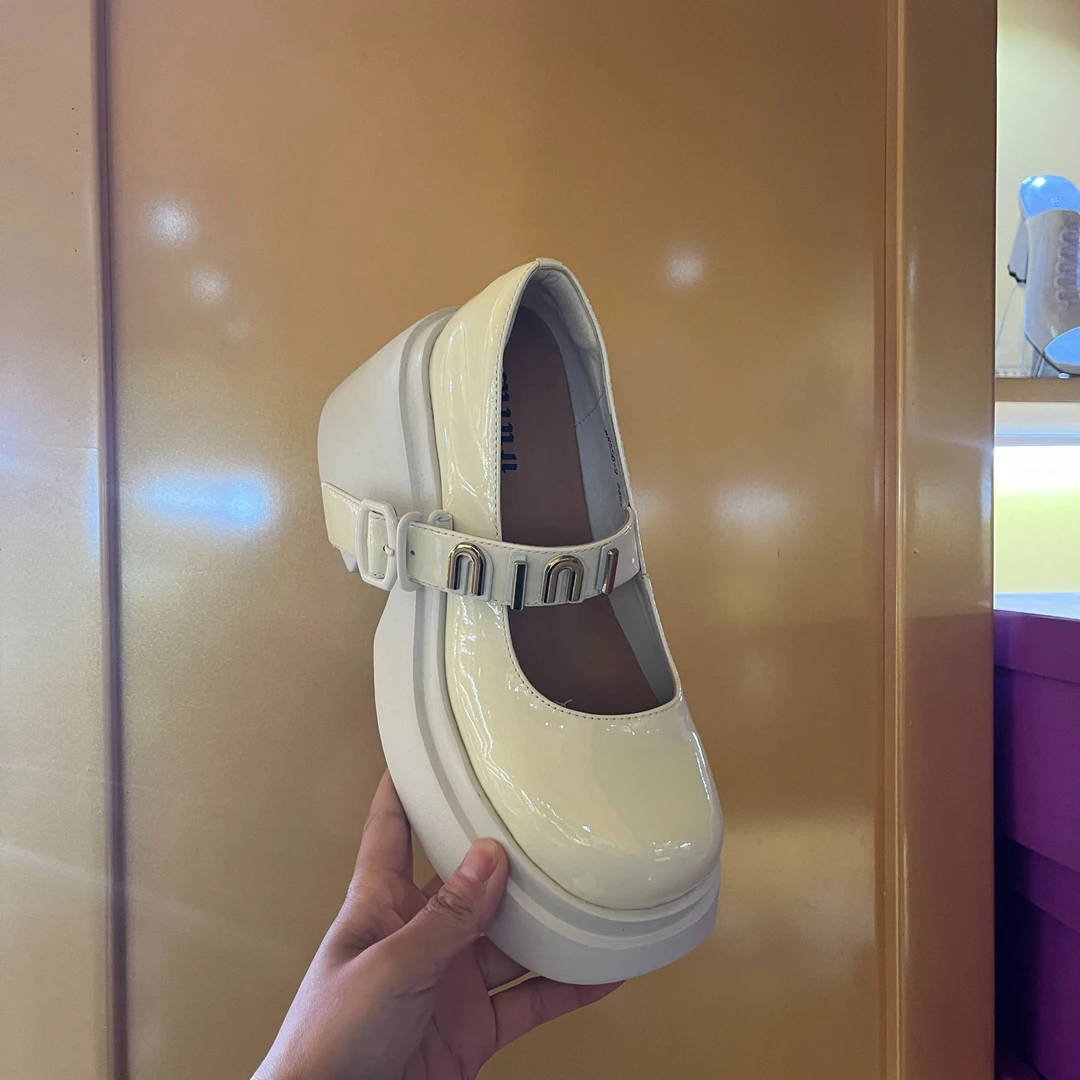 知足敏儿原创设计纯皮马蹄跟乐福鞋女556-9