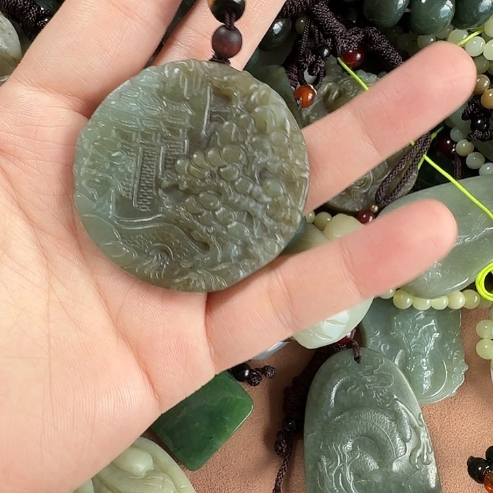 和田玉未镶嵌颈饰
