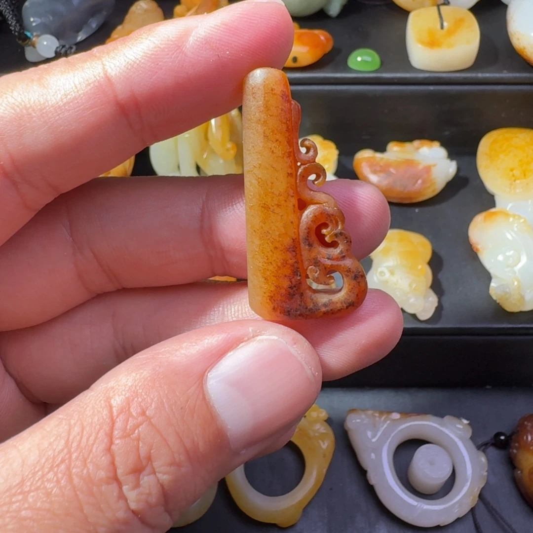 和田玉未镶嵌珠宝半成品