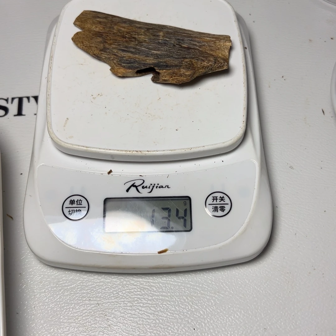 树脂制品用****?海南白棋13克
