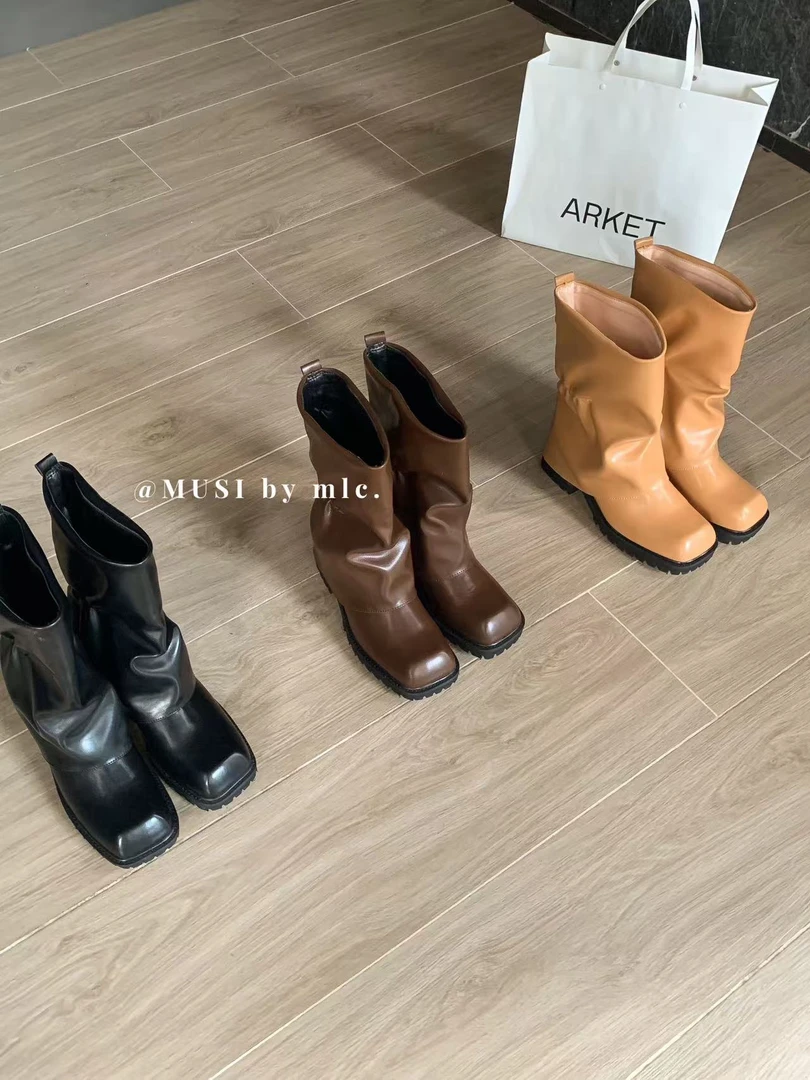 名利（5001#）英伦风方头气质褶皱靴子