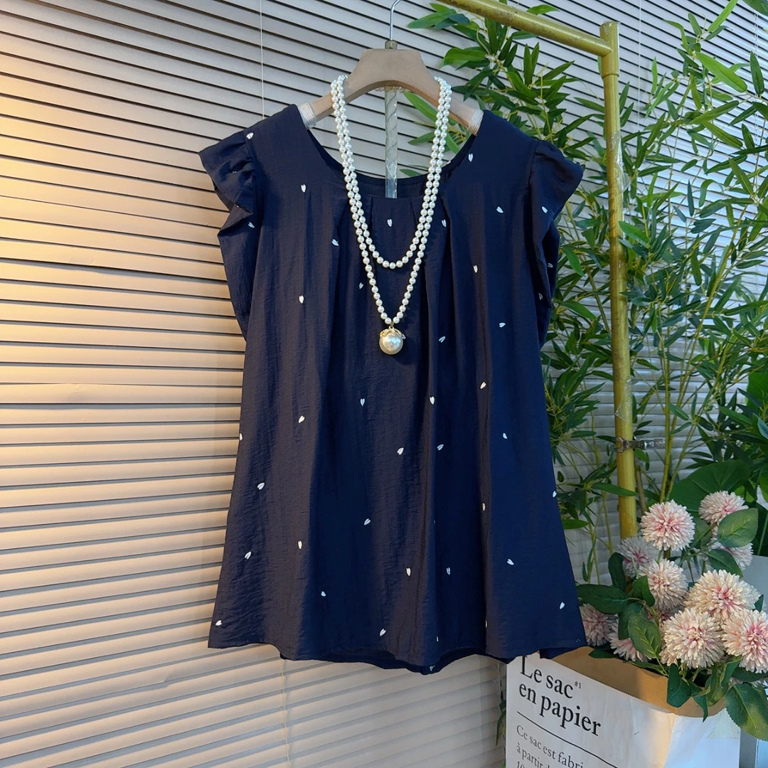 867胖mm欧货时尚韩系圆领飞飞袖遮肉显瘦设计感爱心刺绣百搭衫