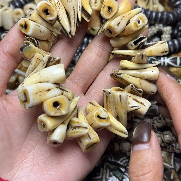 玻璃颈饰3689一条