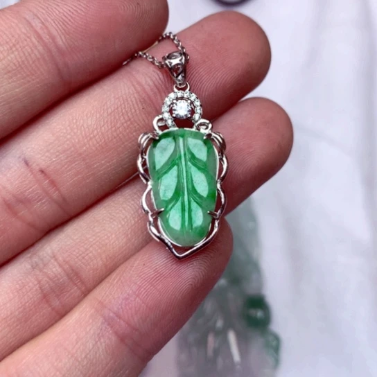 翡翠吊坠(不含链)未镶嵌