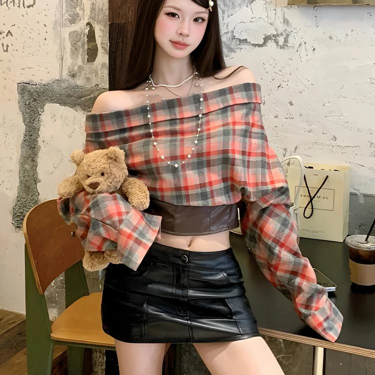 好干净好韩！辣妹格纹绝美一字肩上衣设计感女秋季纯欲风显瘦长袖
