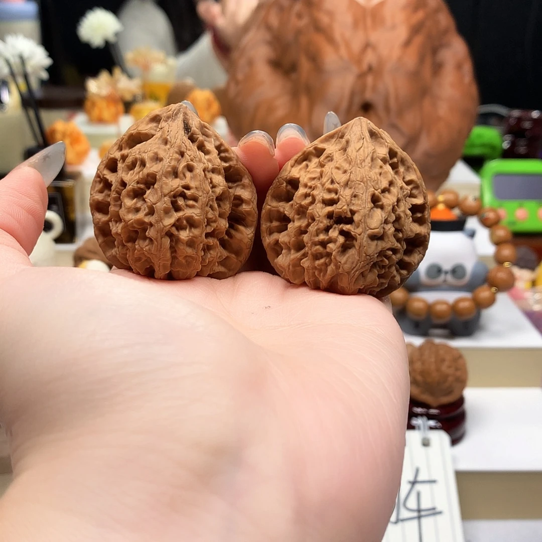 把件桃核43尺虎头王