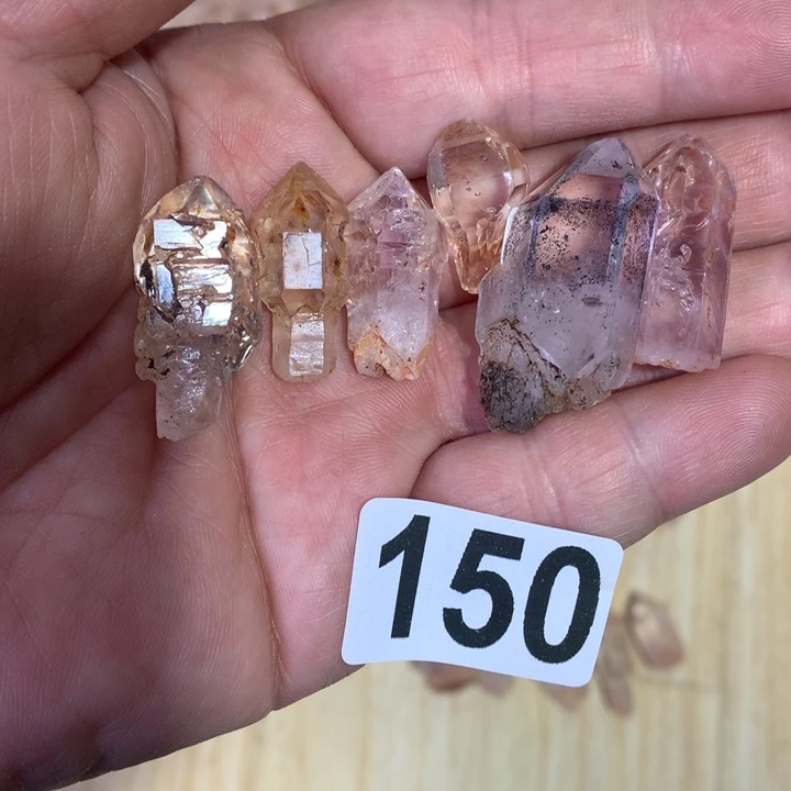 水晶水晶花未镶嵌兔****?