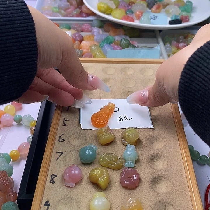 玛瑙/玉髓雕刻件未镶嵌用****0