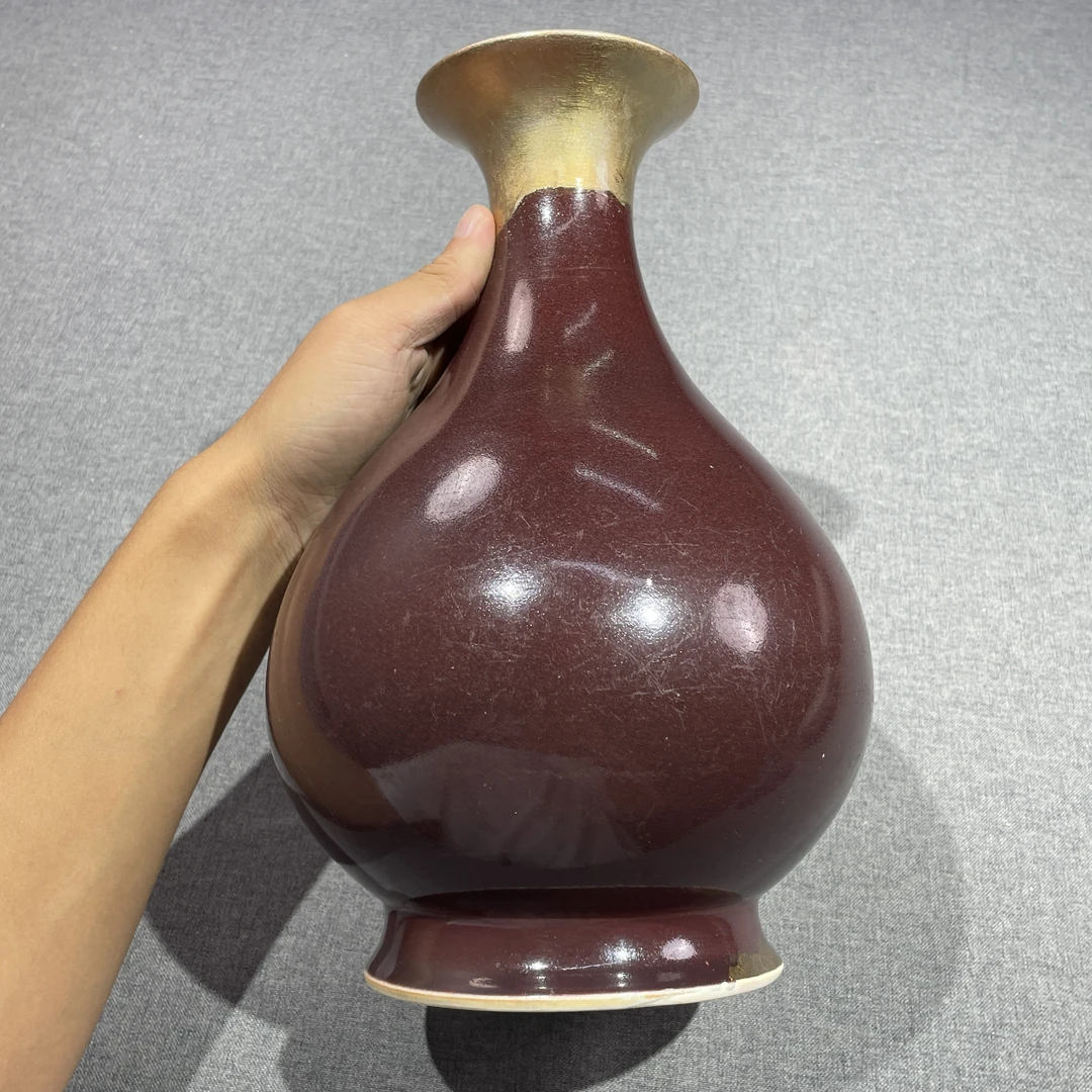 【拍卖】Lot 23724 红釉瓶