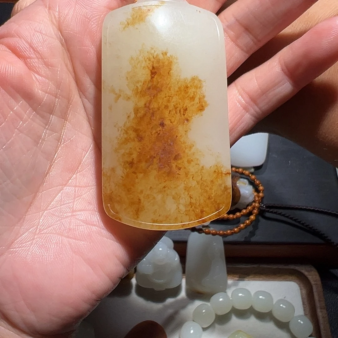 ****颈饰未镶嵌和田玉