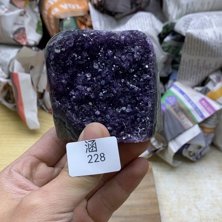 水晶大型摆件（非配饰）未镶嵌