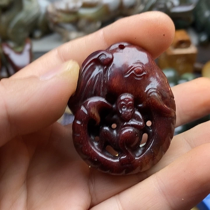 未镶嵌蛇纹石玉颈饰