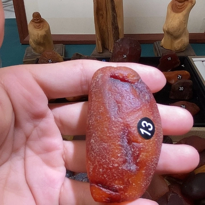 裸石琥珀未镶嵌金胶蜜