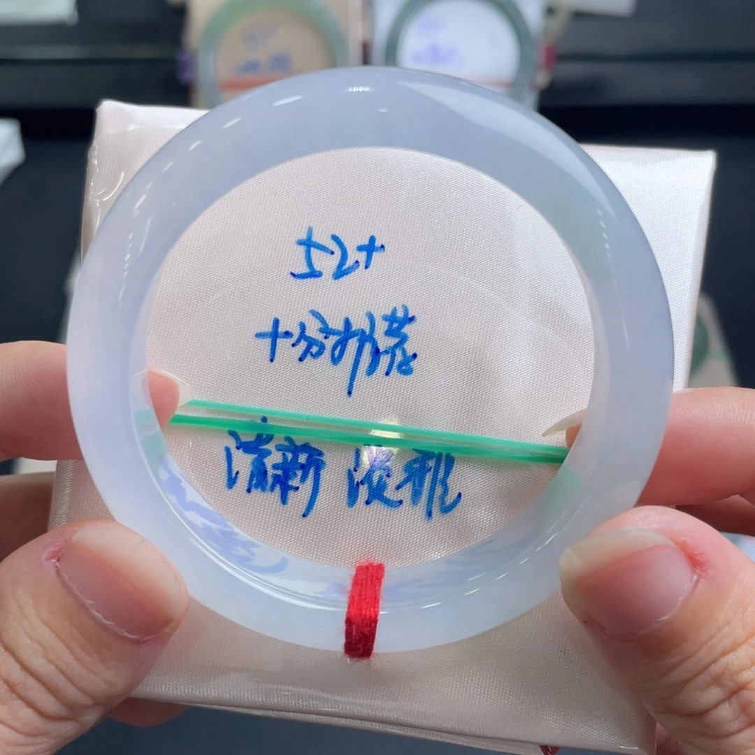 未镶嵌手镯翡翠翡翠手镯