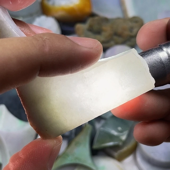 翡翠未镶嵌颈饰21号