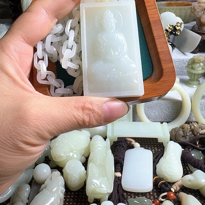 天***意瓷片　新号开播瓷盘一件
