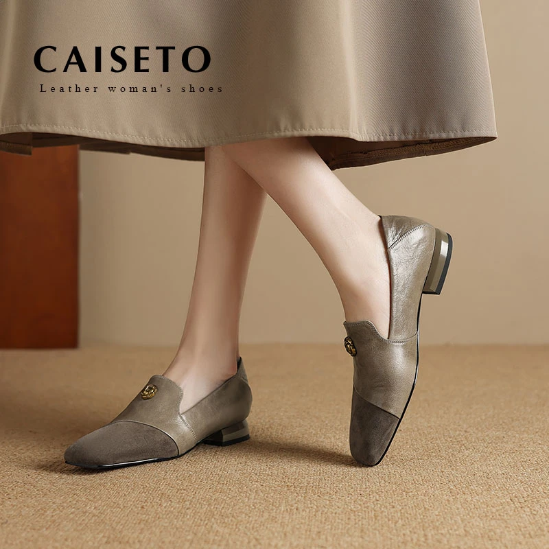 休闲英伦方头真皮乐福鞋女2025年新款复古拼接金属山茶花粗跟单鞋