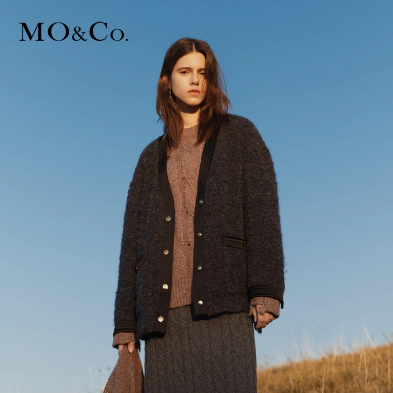 【诗语专属】MOCO冬绵羊毛马海毛混纺缎面镶边宽松外套MBC4COT015