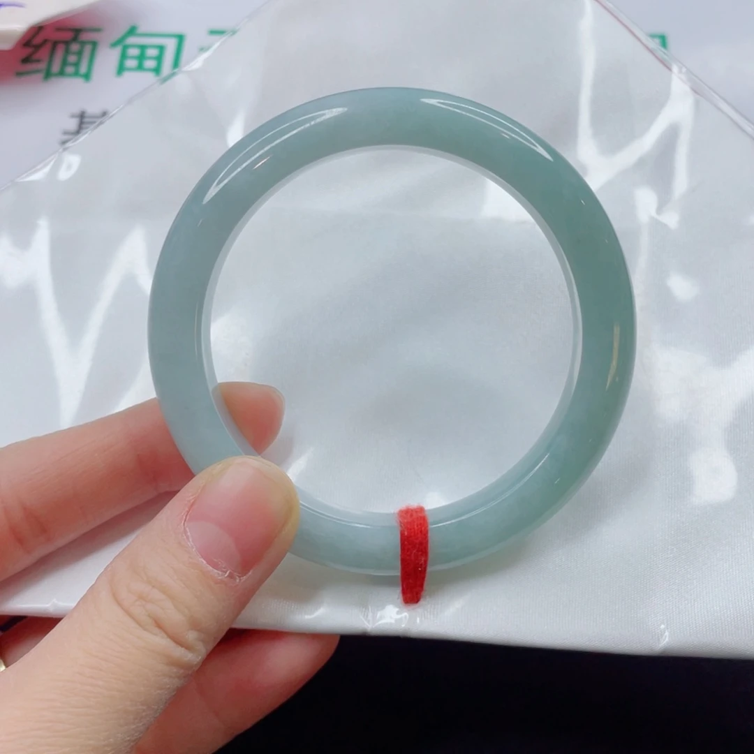 未镶嵌手镯翡翠手镯