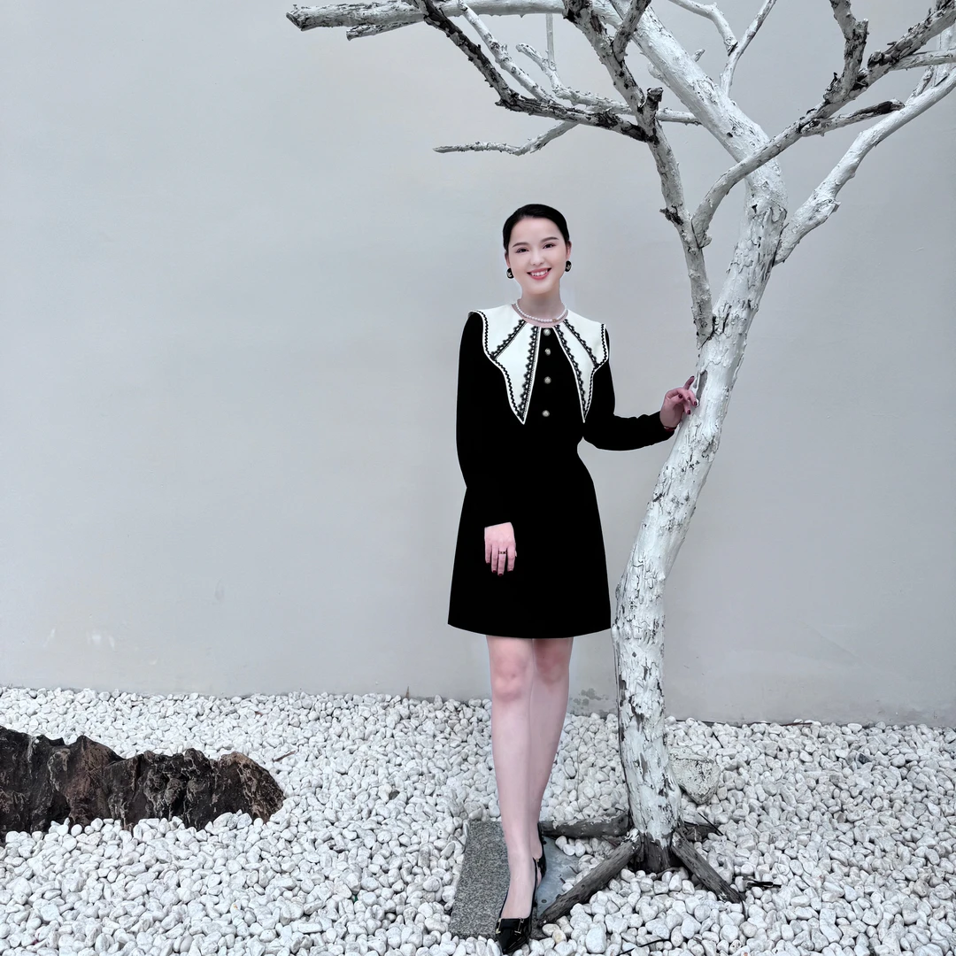 2025年春夏新款原创设计时尚连衣裙