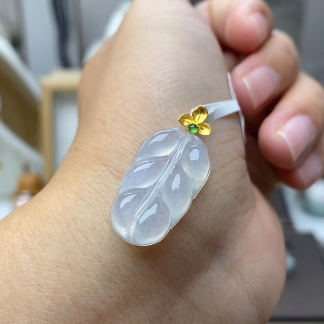 【闪购商品】颈饰18K金镶嵌翡翠16