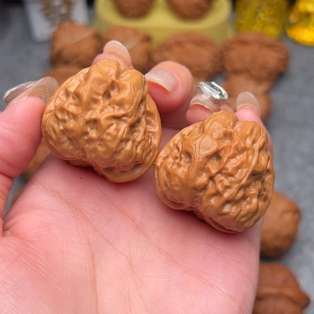 把件文玩核桃毕业精品精配三角蛙水晶红皮37全品