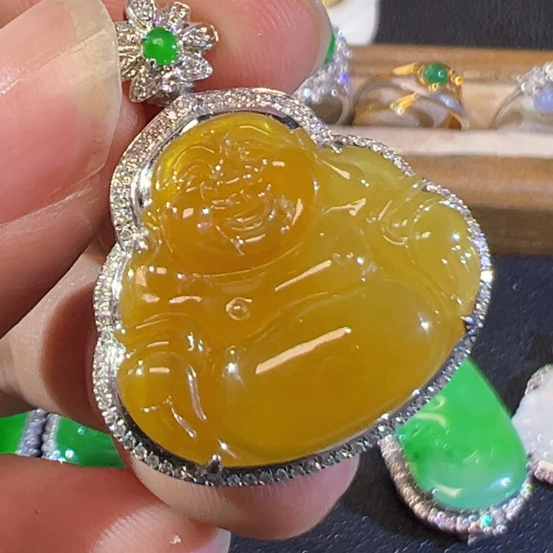 翡翠18K金镶嵌颈饰