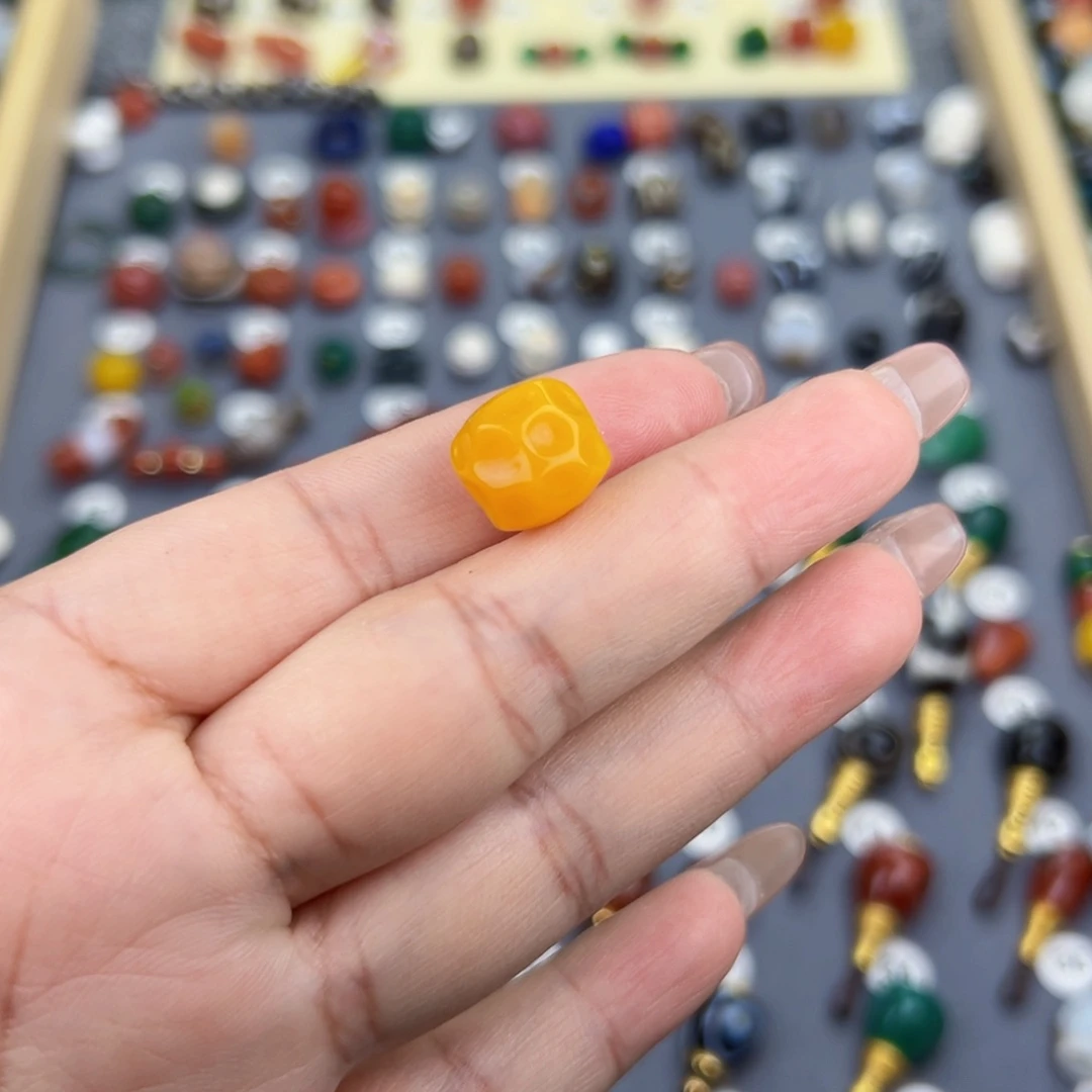 玛瑙/玉髓饰品合金