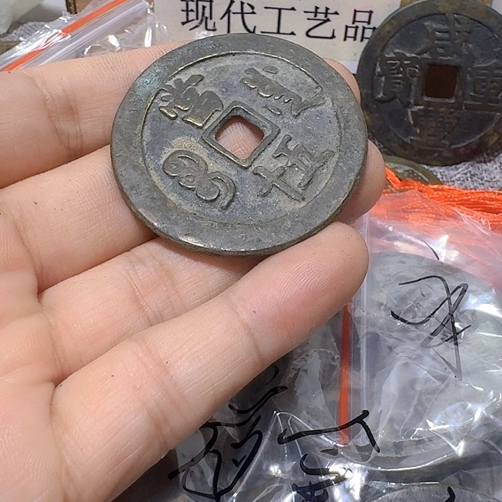 铜佛**到现代工艺品花钱
