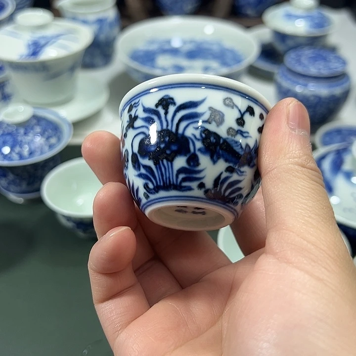 好***话微瑕柴窑鱼藻纹小b