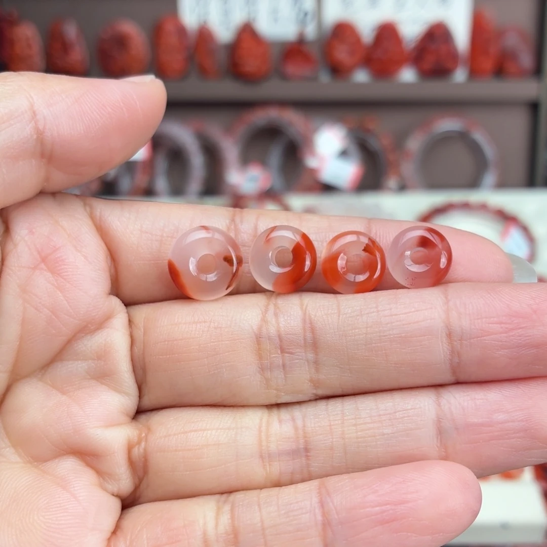 安***雅南红玛瑙未镶嵌颈饰甜甜圈4个