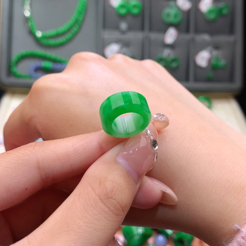 【闪购商品】未镶嵌戒指翡翠哑**言