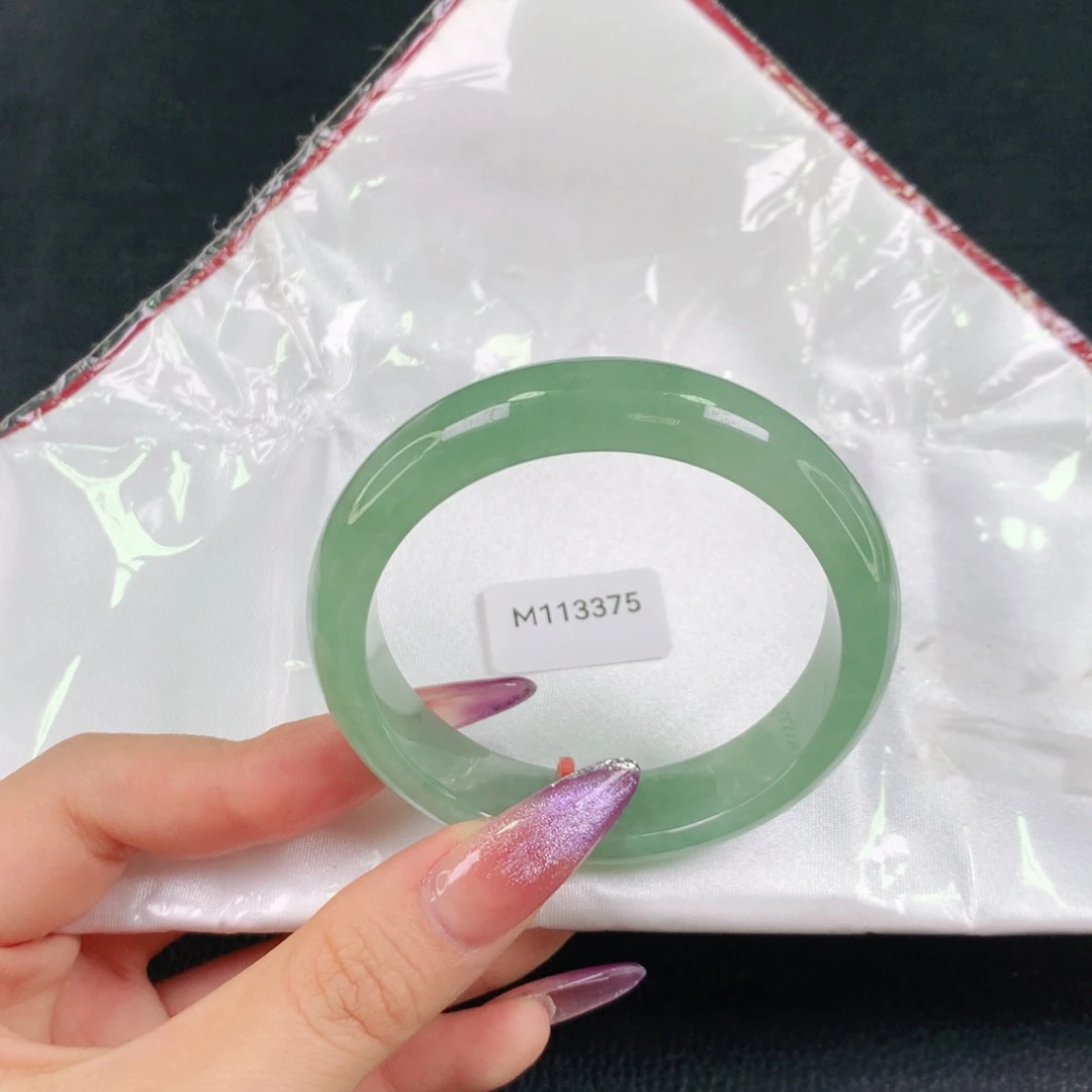 翡翠未镶嵌手镯天然翡翠手镯04
