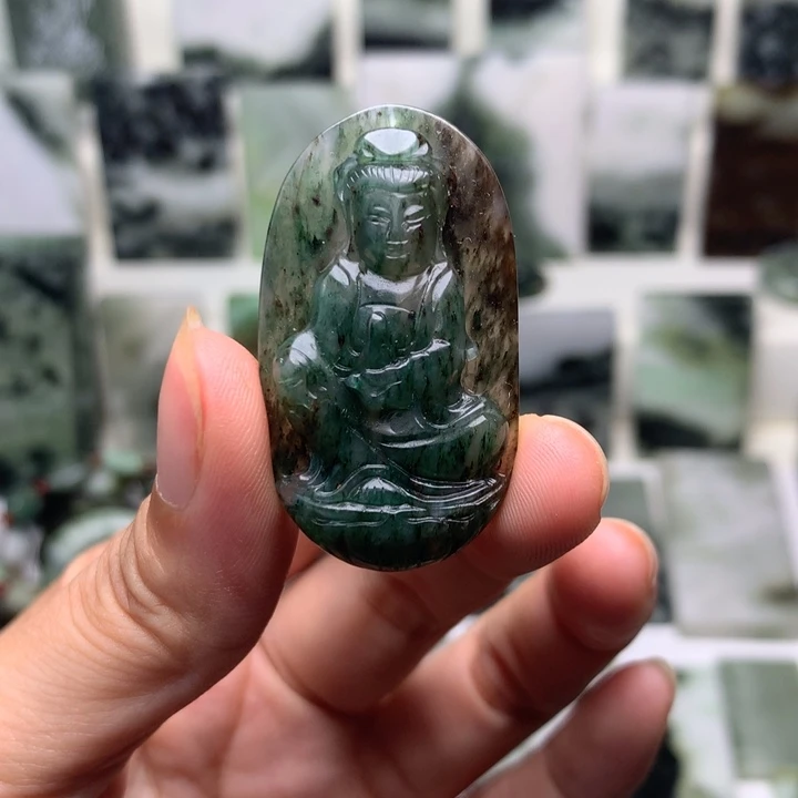 独山玉未镶嵌颈饰