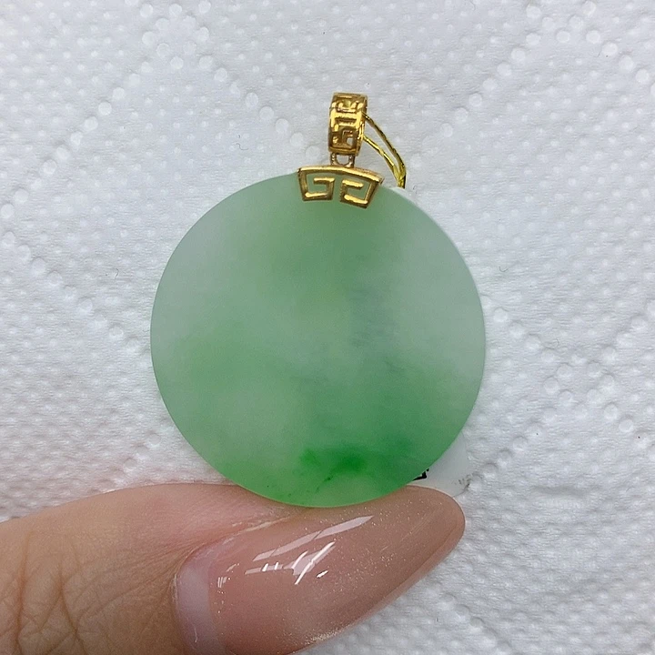 颈饰18K金镶嵌翡翠