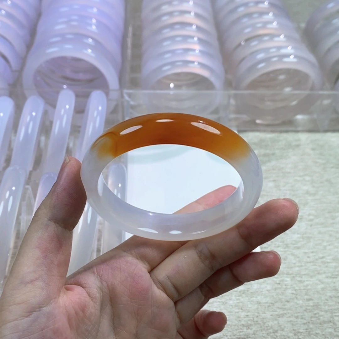 手镯玛瑙/玉髓未镶嵌56.5冰片