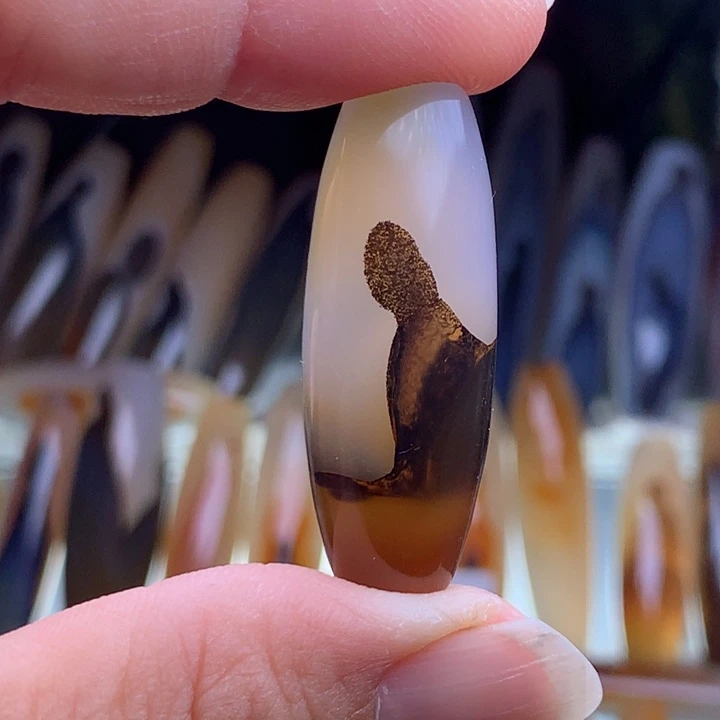 玛瑙/玉髓颈饰未镶嵌90