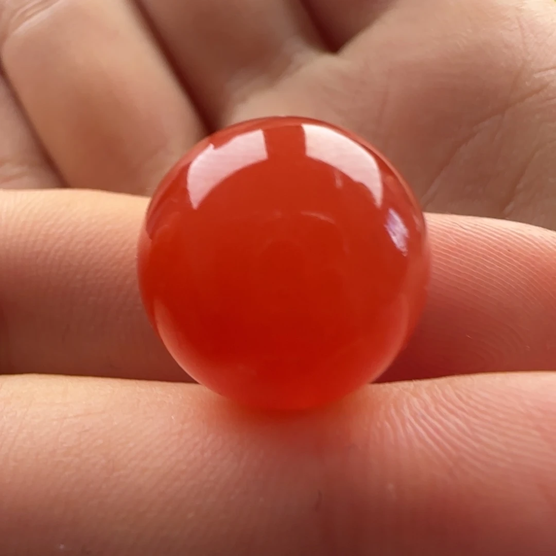 南红玛瑙未镶嵌圆珠14.8有白纹有裂