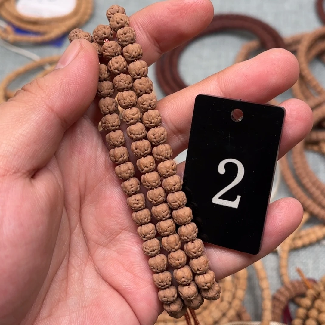 T***s柏香籽/百香籽吊坠