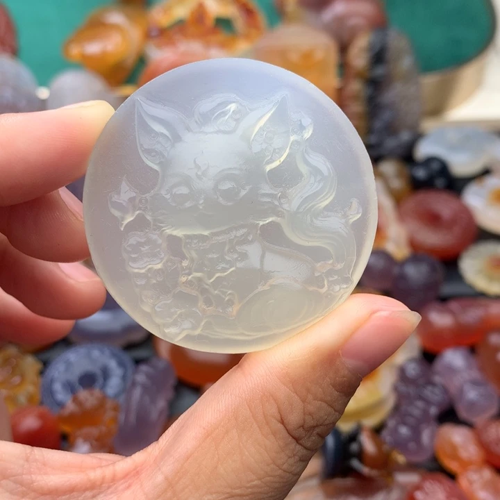 靖***格玛瑙/玉髓未镶嵌颈饰