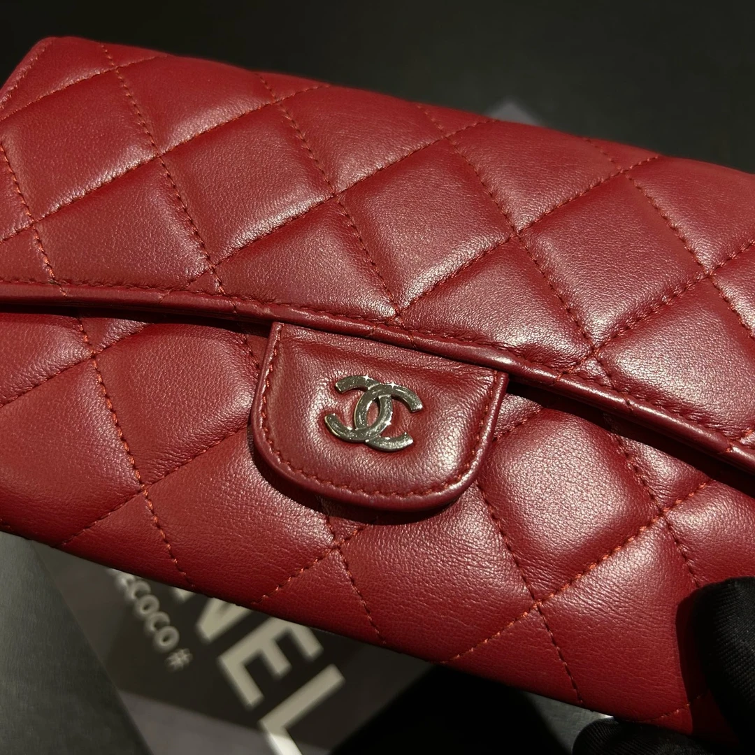 99新 Chanel/香奈儿  香奈儿 CF三折长款钱包 枣红色银扣 16开