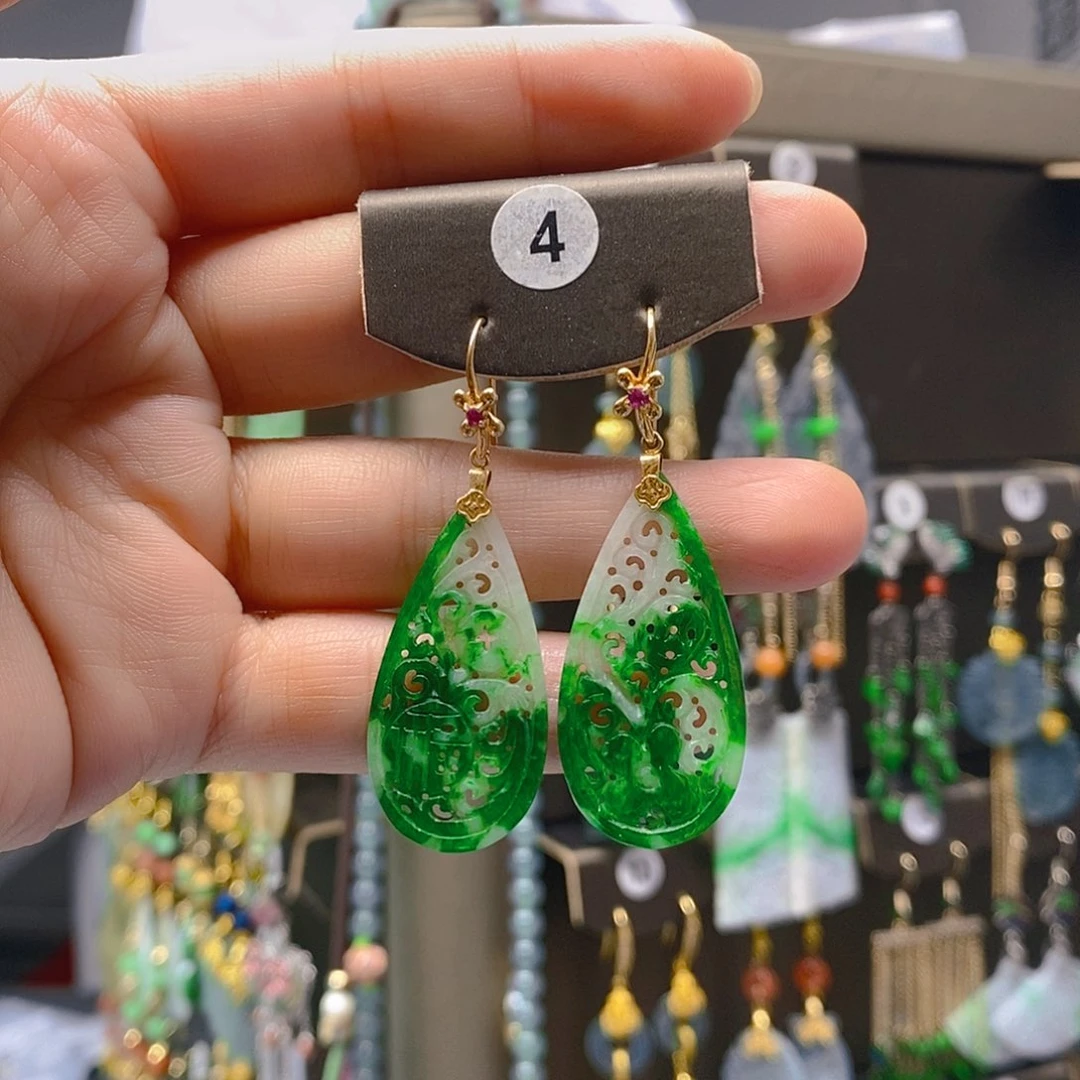 颈饰18K金镶嵌翡翠翡翠