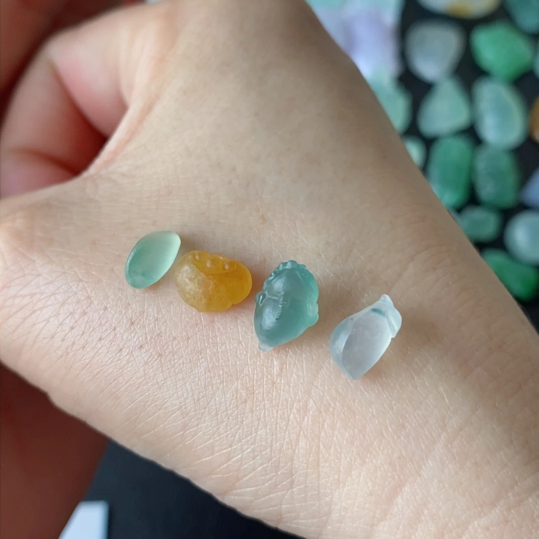定制翡翠未镶嵌?****?一手
