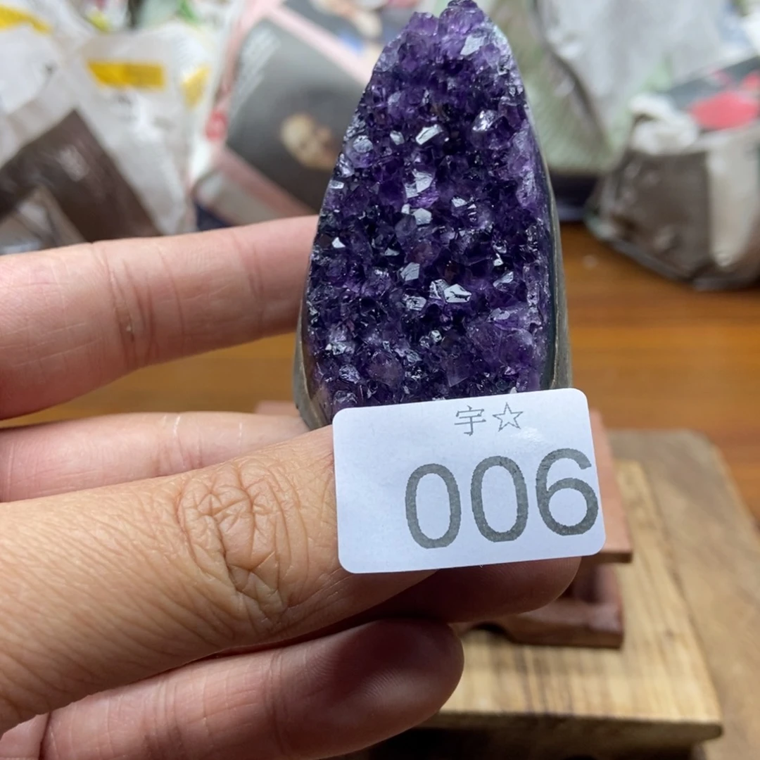 紫晶天然水晶摆件未镶嵌