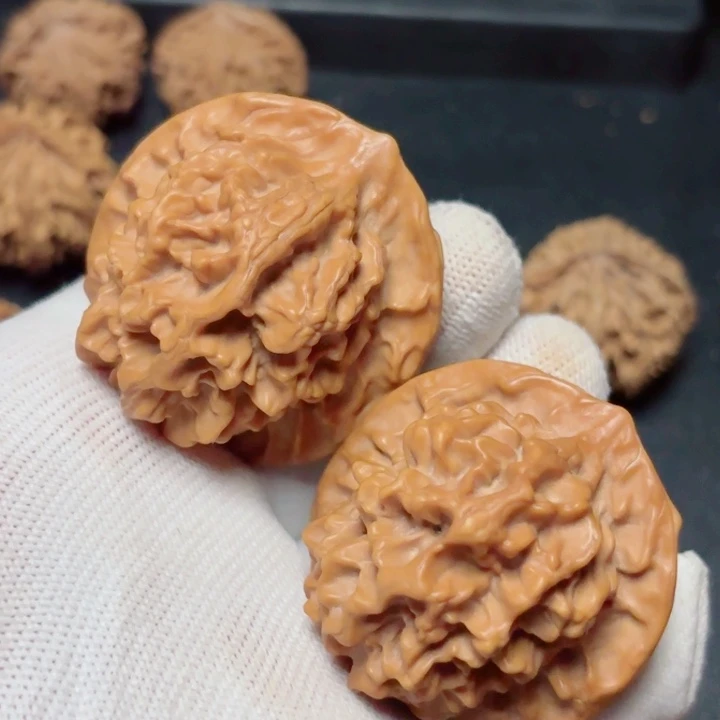 文玩核桃把件华**奇秦岭灯笼17