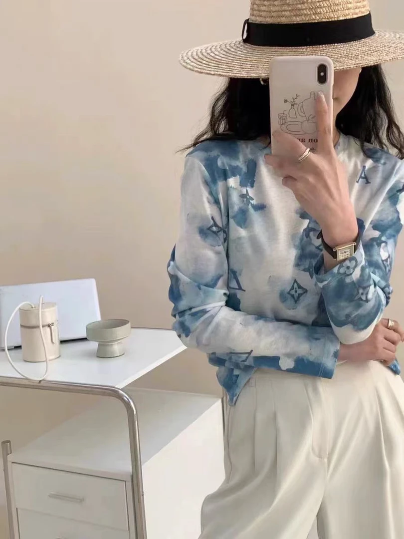 宝衣家 高级感柔蓝扎染印花长袖