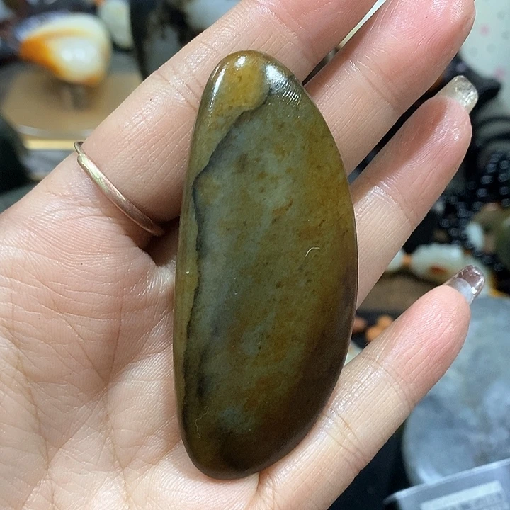 未镶嵌和田玉（糖玉）挂件