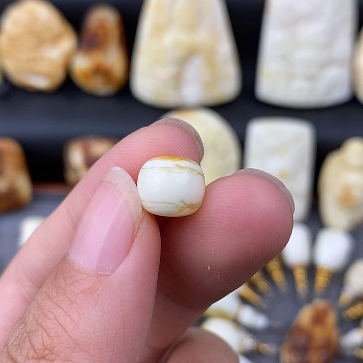 琥珀未镶嵌裸石10老型